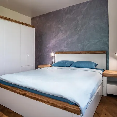 Luxury In Building K55 With Free Garage Apartman Várna