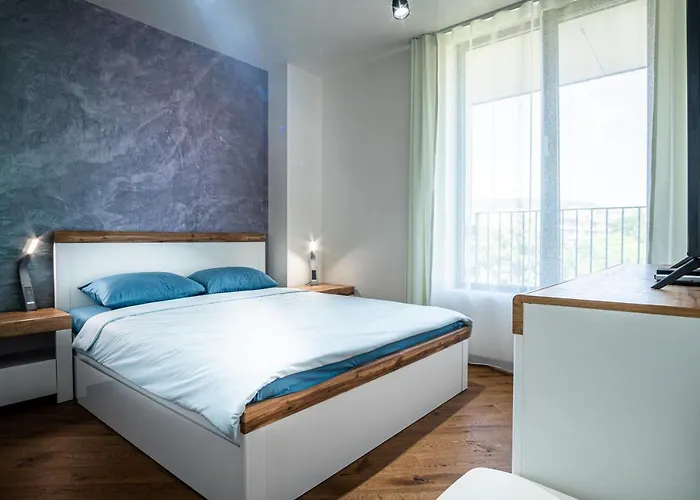 Luxury In Building K55 With Free Garage Apartamento