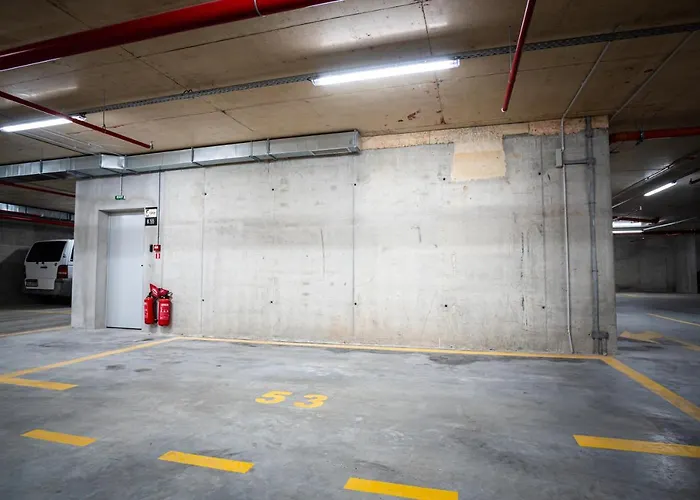 Luxury In Building K55 With Free Garage Apartamento