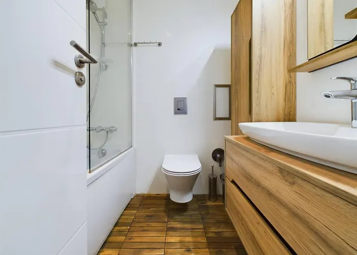 Luxury In Building K55 With Free Garage