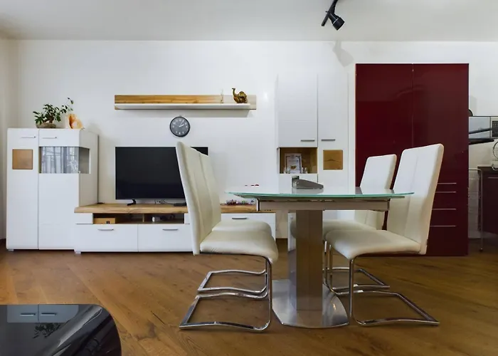 Luxury In Building K55 With Free Garage *